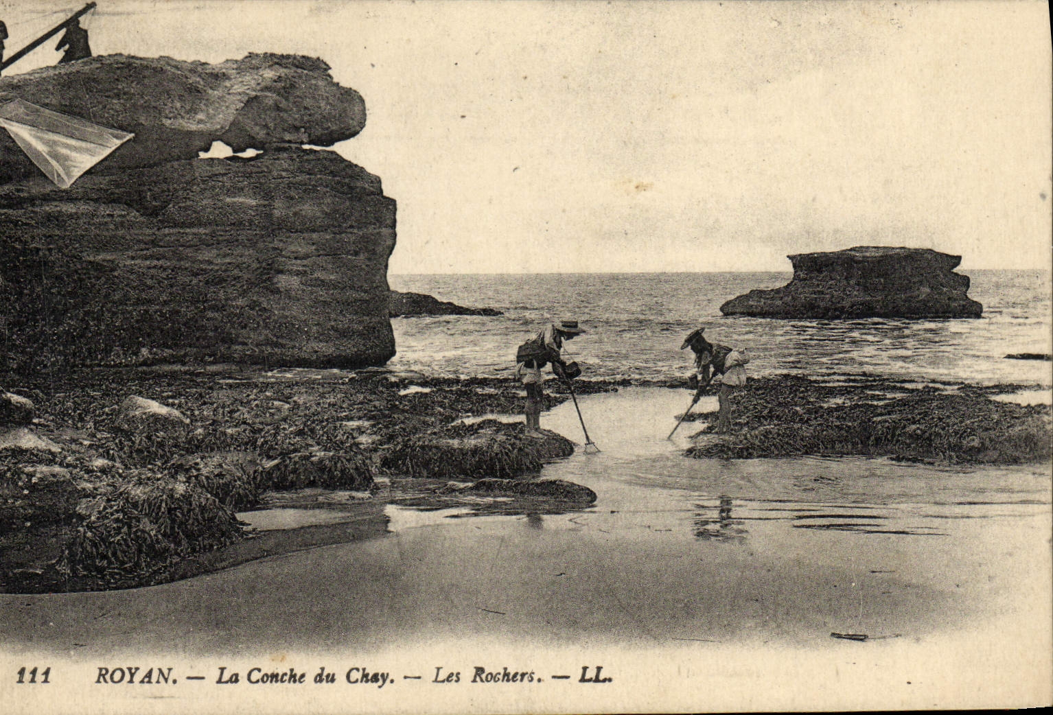 CPA Royan La Conche Du Chay Les Rochers Peche 