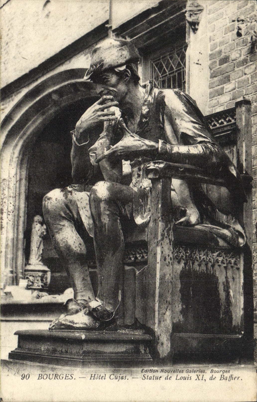 Reglas de Cujas del hotel de Bourges de la POSTAL de la VENDIMIA de Louis XI de Baffier