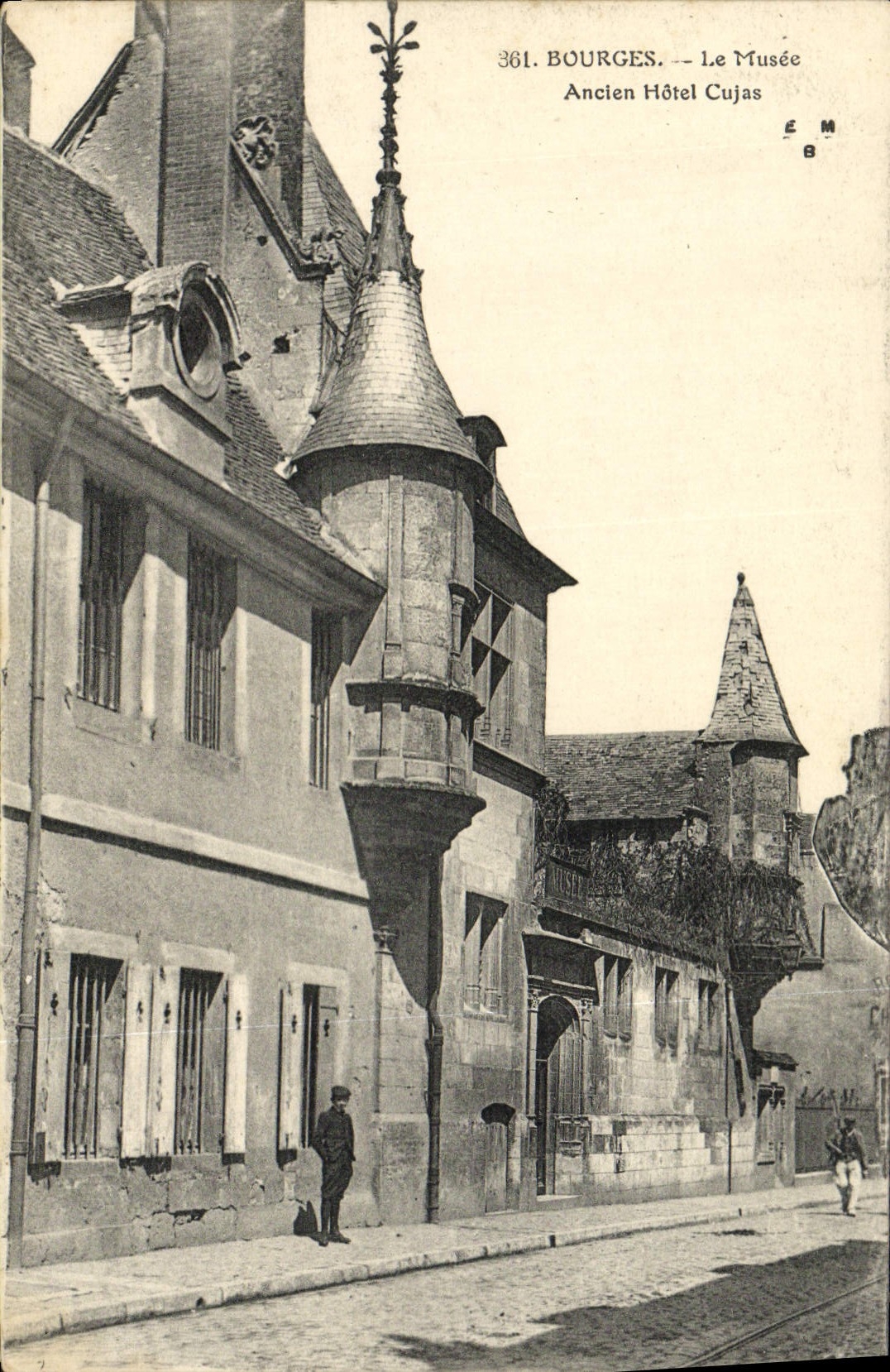 POSTAL Bourges de la VENDIMIA el hotel viejo de Cujas del museo