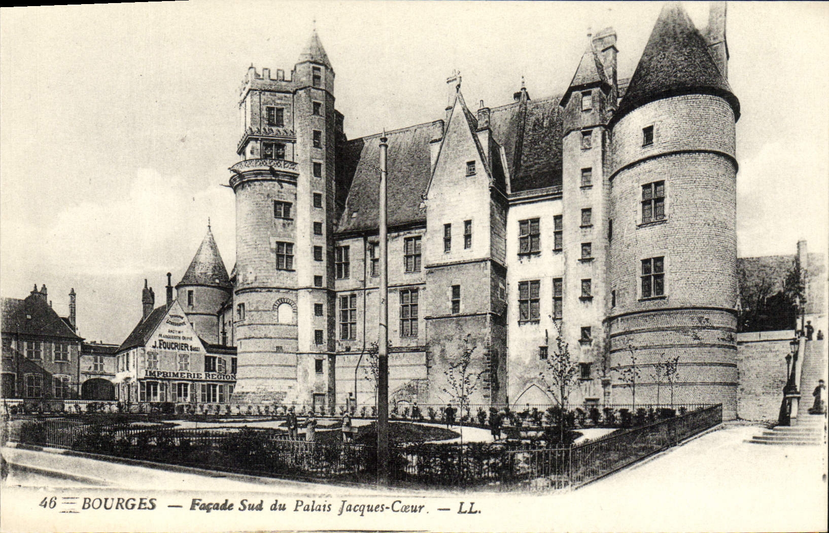 Ataque frontal meridional de Bourges de la POSTAL de la VENDIMIA del corazón de Jacques del paladar