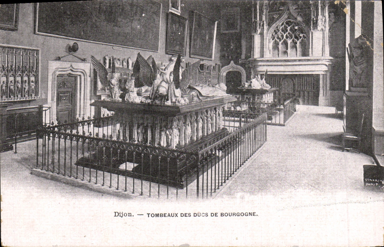 CPA Dijon Tombeau Des Ducs De Bourgogne