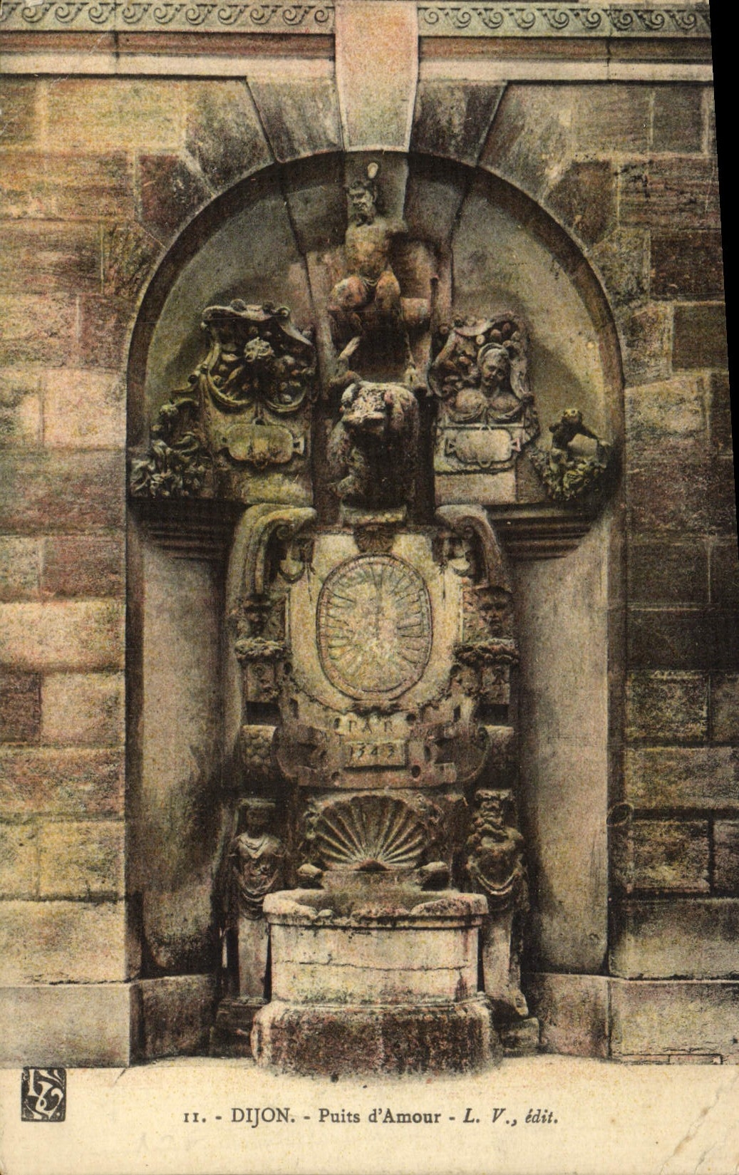 VINTAGE POSTCARD Dijon Well damour