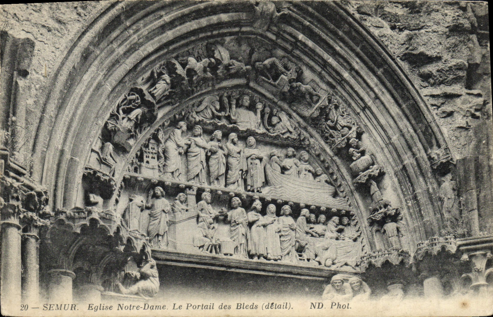 CPA Semur Eglise Notre Dame Le Portail des Bleds