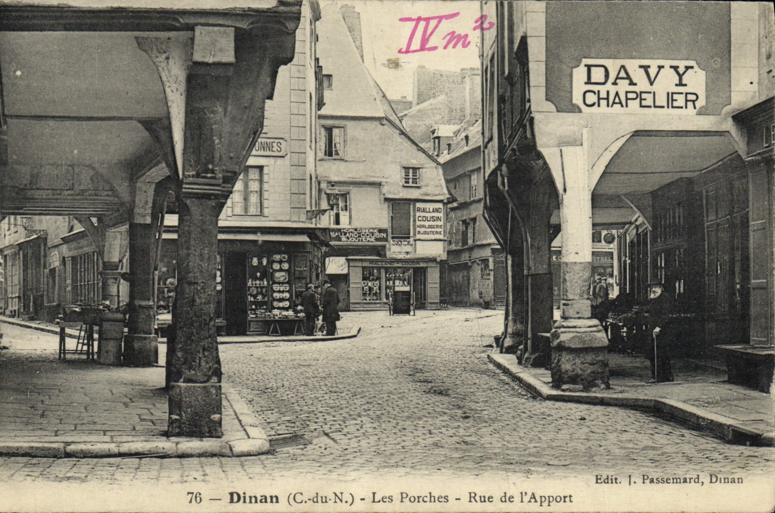 VINTAGE POSTCARD Dinan the Porches Street of the Davy Contribution Hatter