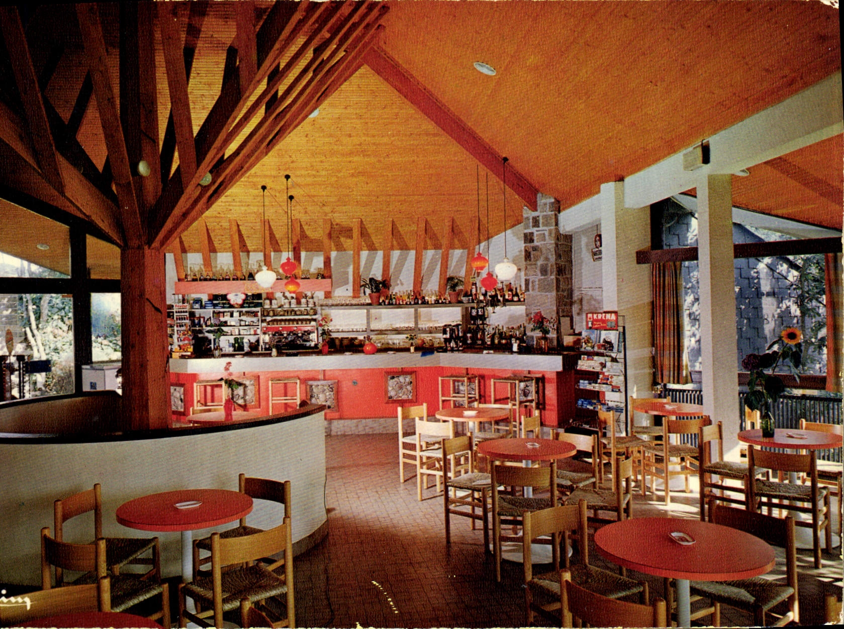 MODERN CARD Wall Of Brittany Within the exceptional framework of the Lake Guerledan Roch Gweltaz Bar discotheque