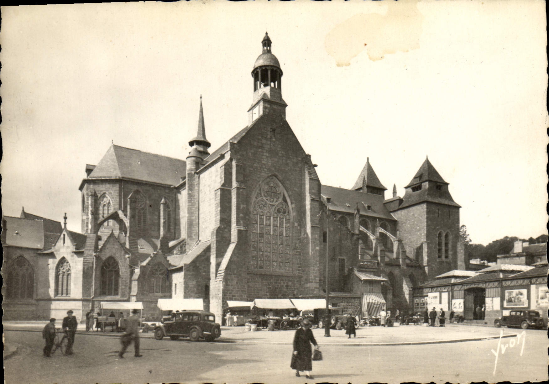 MODERN CARD Holy Brieuc Cathedral St Etienne