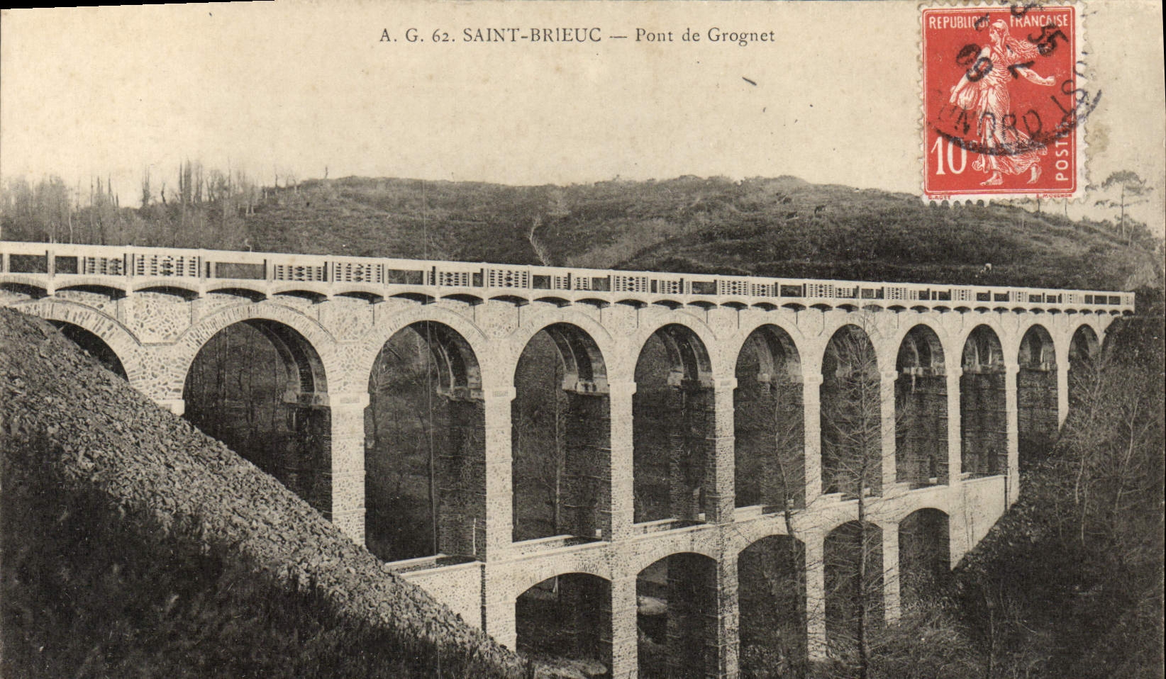 VINTAGE POSTCARD Holy Brieuc Bridge De Grognet
