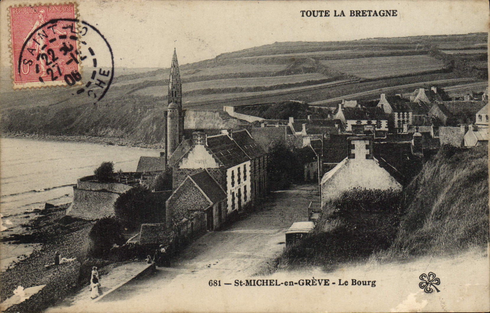 CPA Toute La Breatagne St Michel En Greve Le Bourg