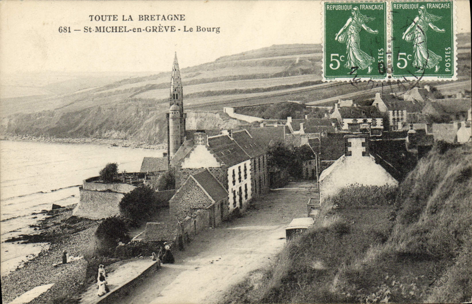 CPA Toute La Breatagne St Michel En Greve Le Bourg