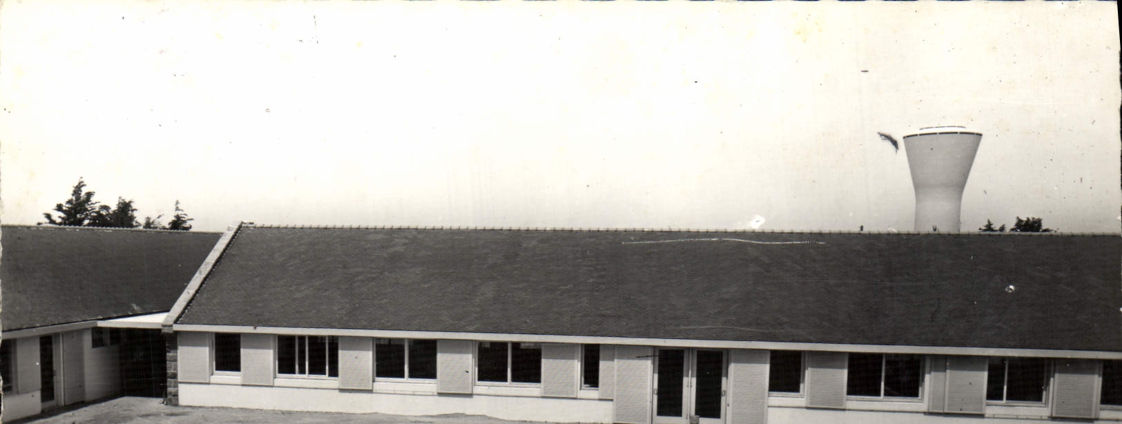 CPM Colonie De Vacances Du Bon Pasteur Tregastel