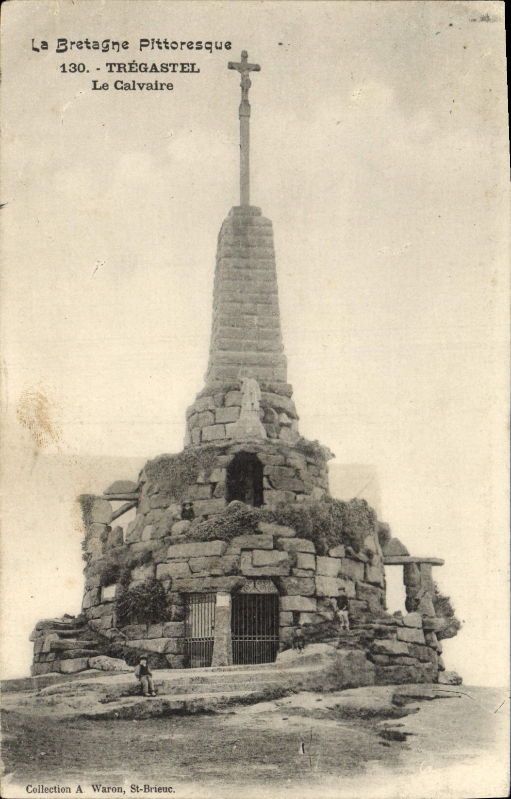 CPA La Bretagne Pittoresque Tregastel Le Calvaire