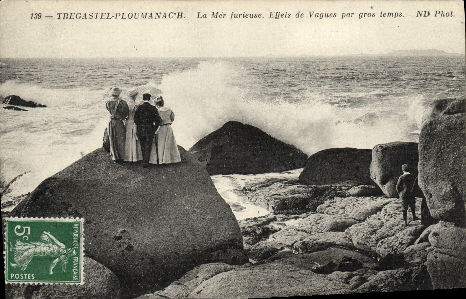 CPA Tregastel Ploumanac'h La Mer Furieuse Effets De Vagues Par Gros Temps