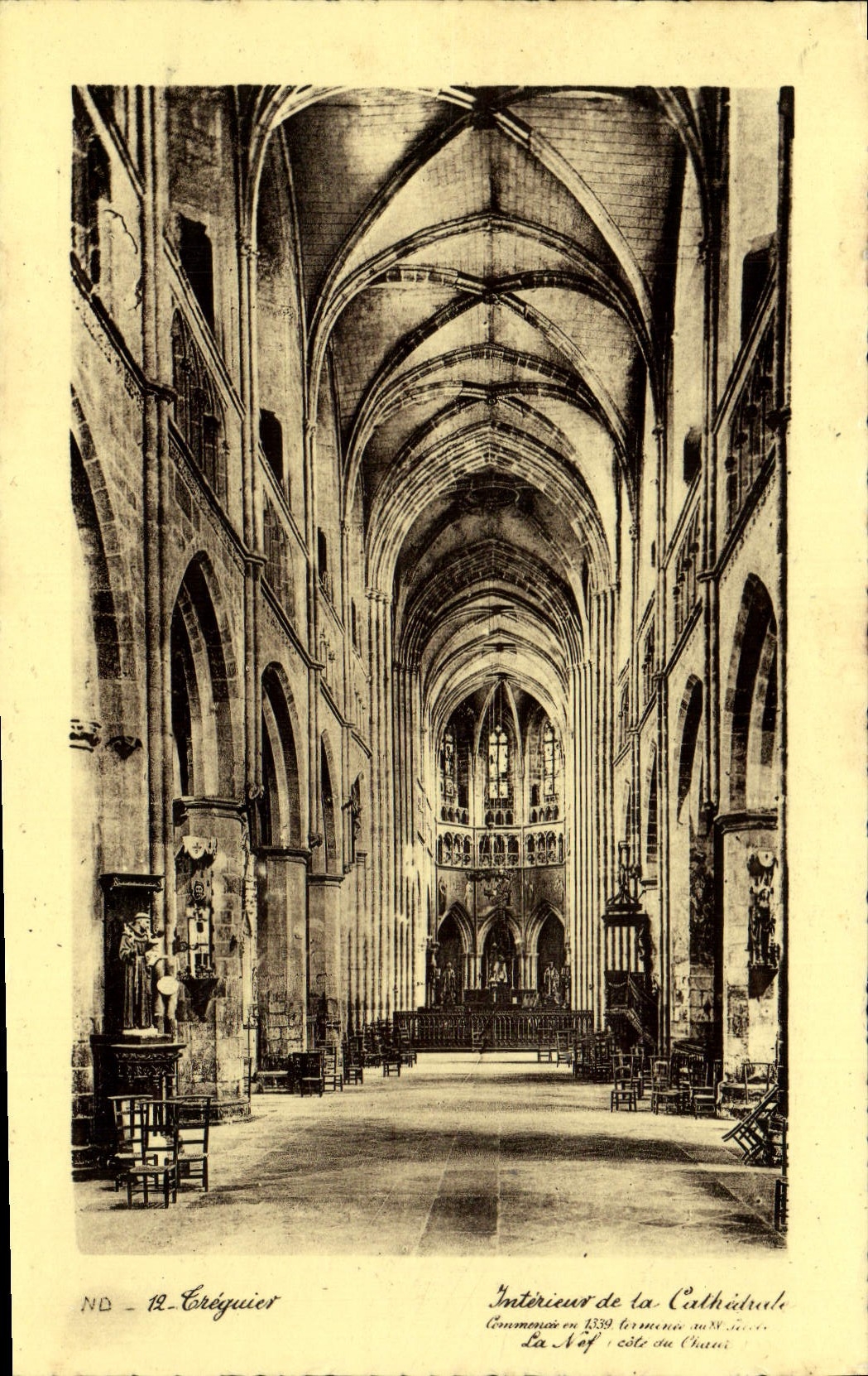 CPA Treguier Interieur De la Cathedrale