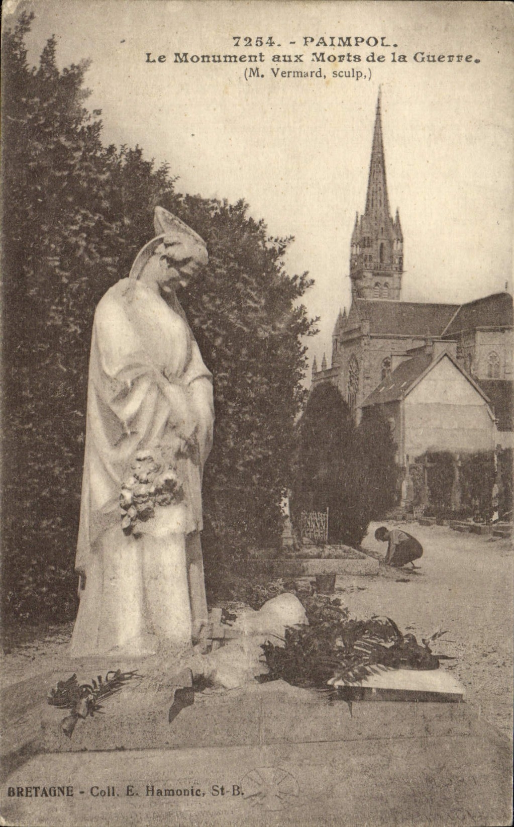 CPA Paimpol Le Monument aux Morts de la Guerre Militaria