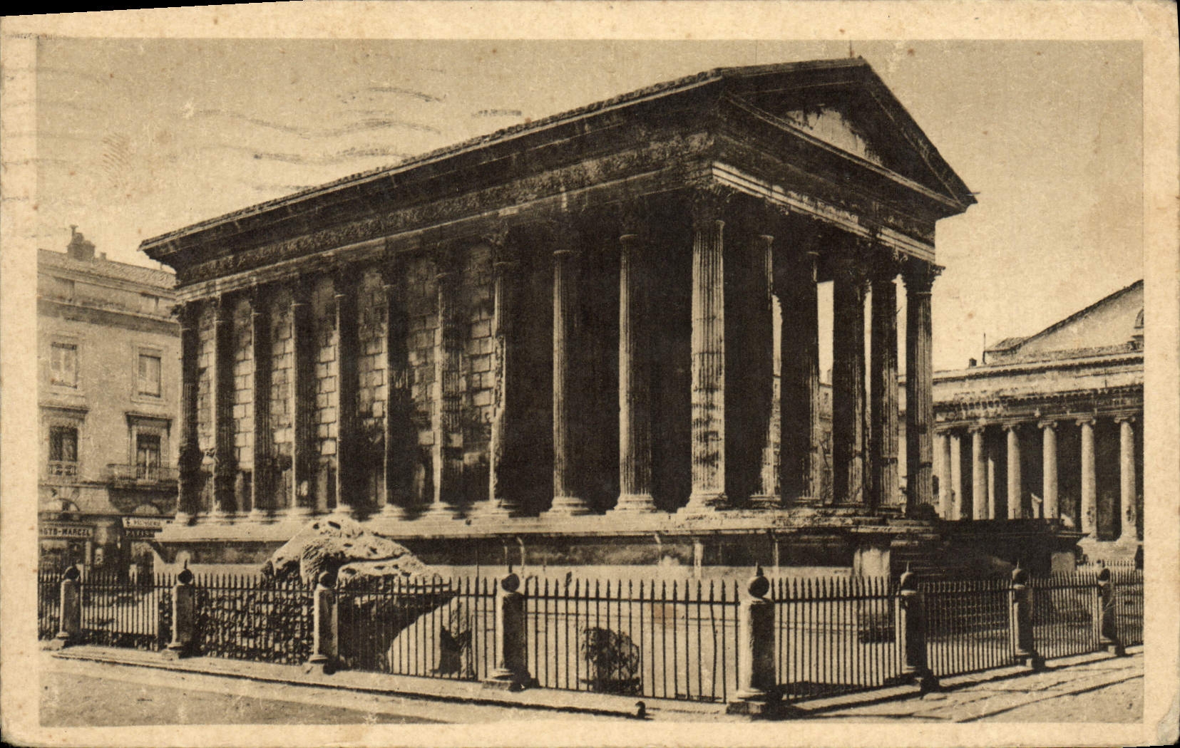 CPA Nimes La Maison Carree