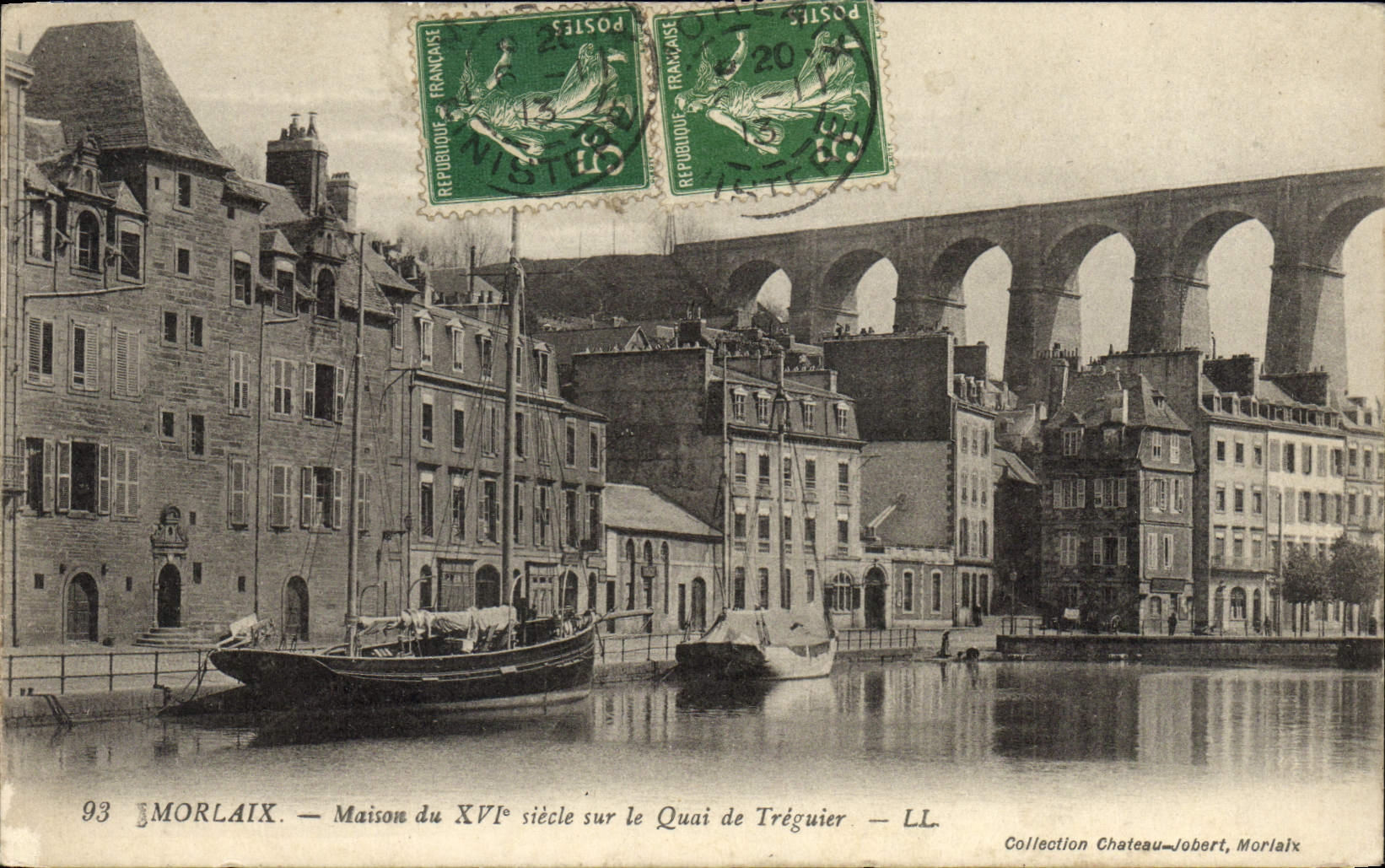 CPA Morlaix Maison du 16eme Siecle sur le Quai de Treguier Bateau 