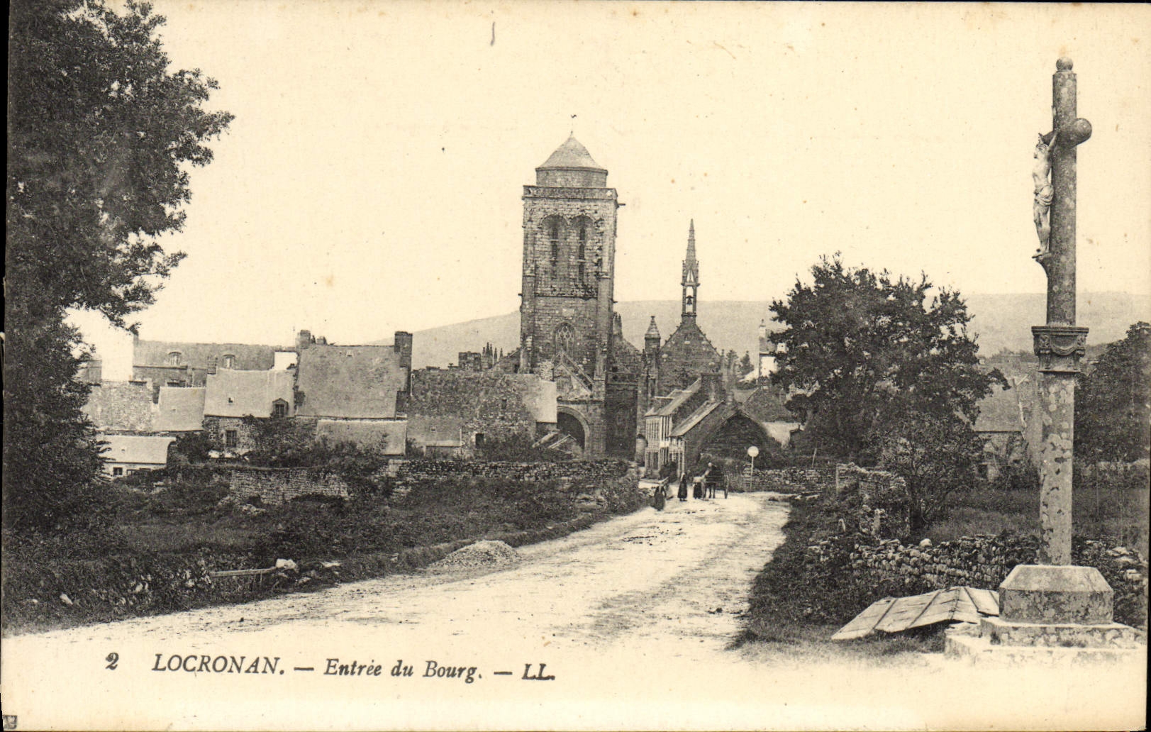 CPA Locronan Entree du Bourg