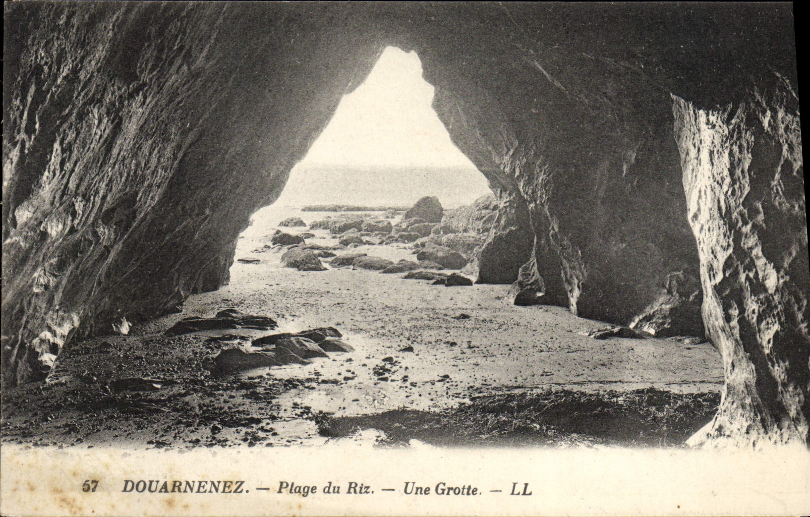 VINTAGE POSTCARD Douarnenez Beach of Rice a Cave