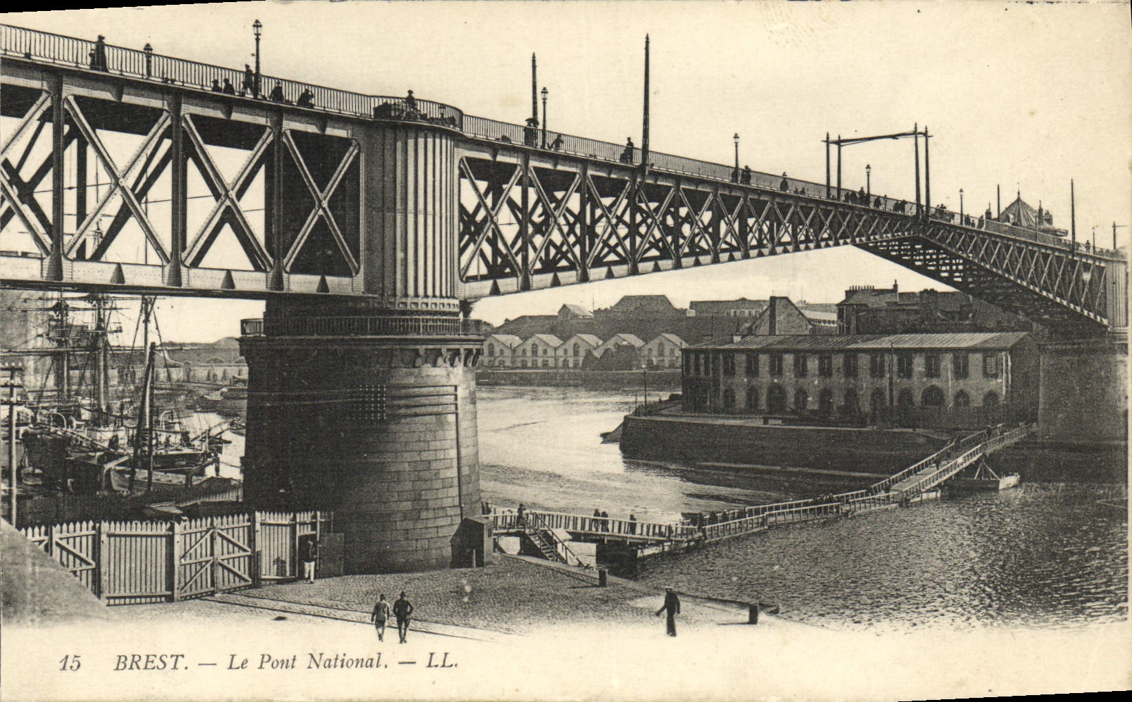 VINTAGE POSTCARD Brest the Military Bridge