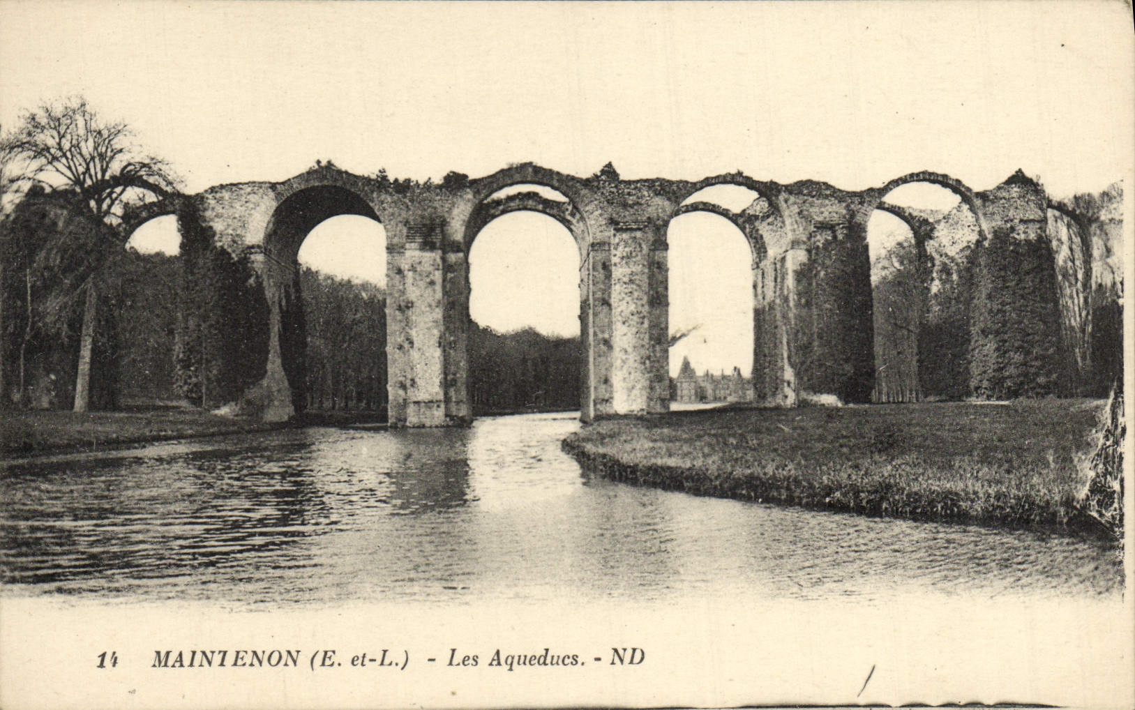 Acueductos de Maintenon de la POSTAL de la VENDIMIA