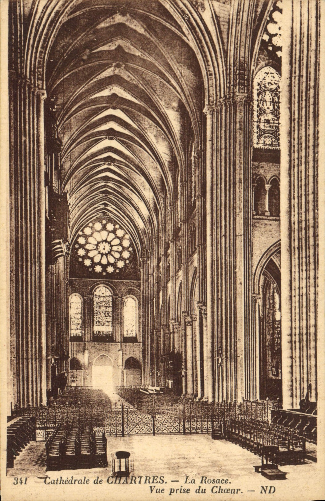 CPA Cathedrale De Chartres La Rosace Vue Prise Du Choeur
