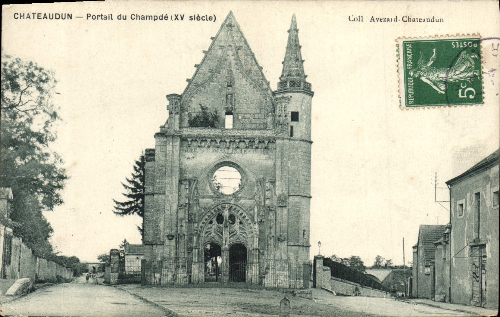 CPA Chateaudun Portail Du Champde