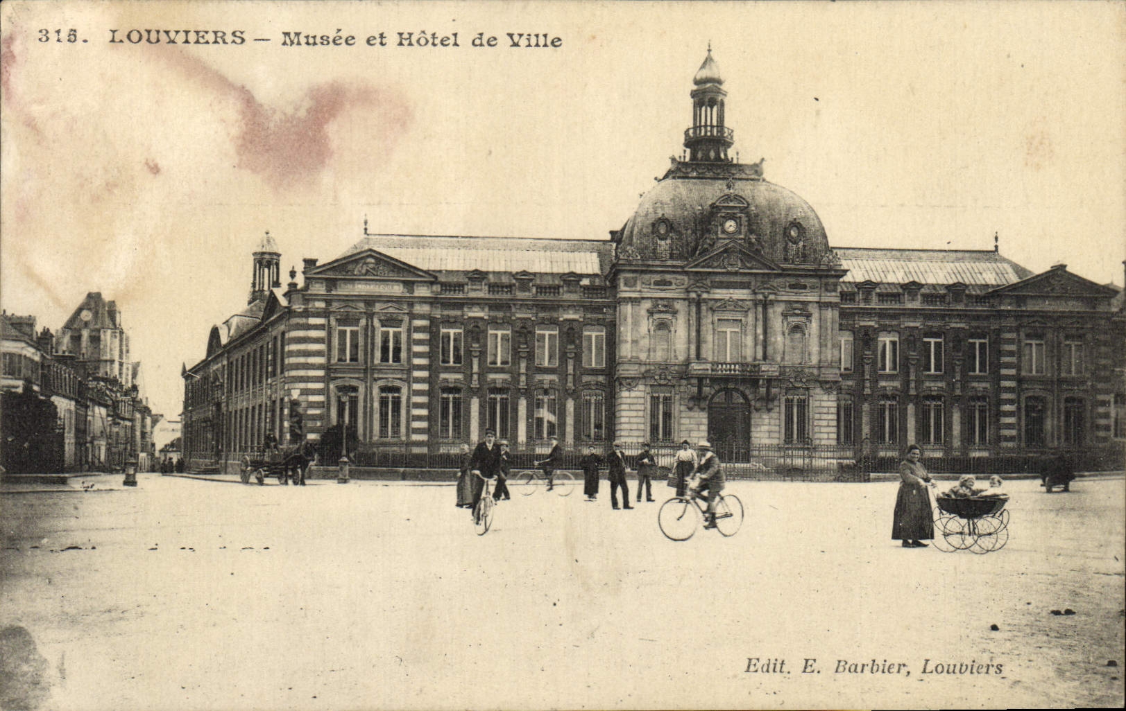 VINTAGE POSTCARD Louviers Museum And Town hall