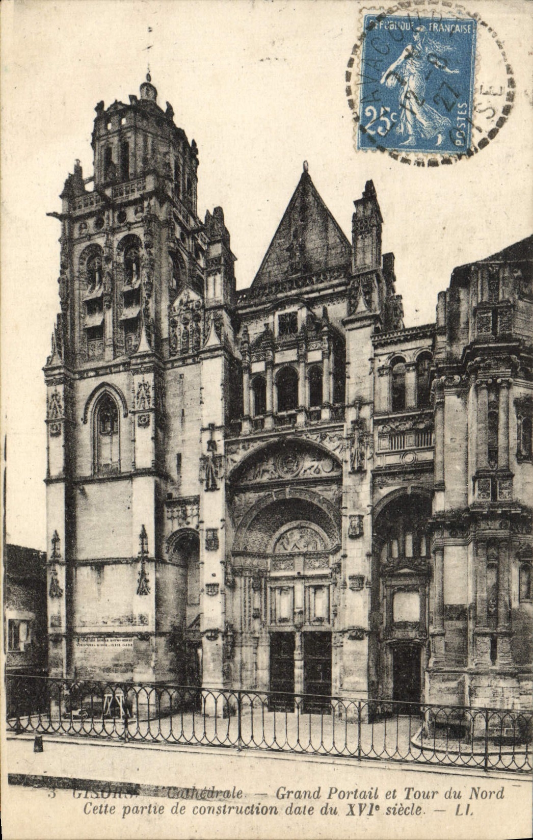 CPA Gisors Grand Portail Et Tour Du Nord