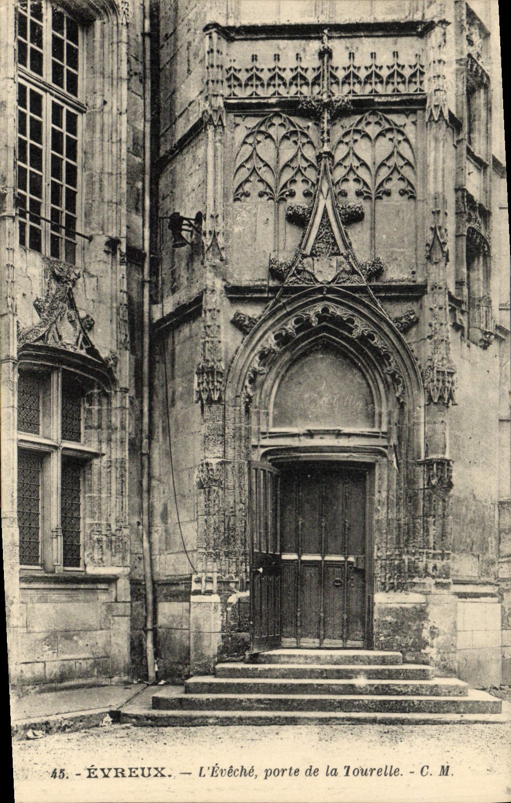 VINTAGE POSTCARD Evreux Eveche Carries Turret
