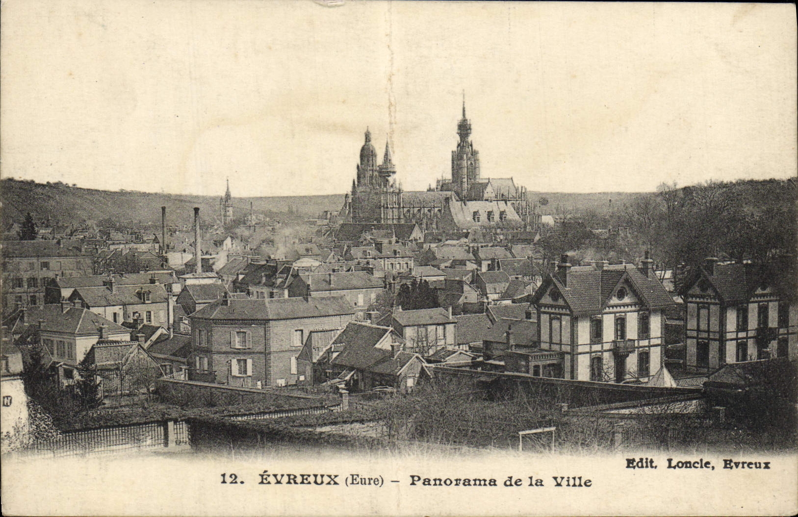 Panorama de Evreux de la POSTAL de la VENDIMIA de la ciudad