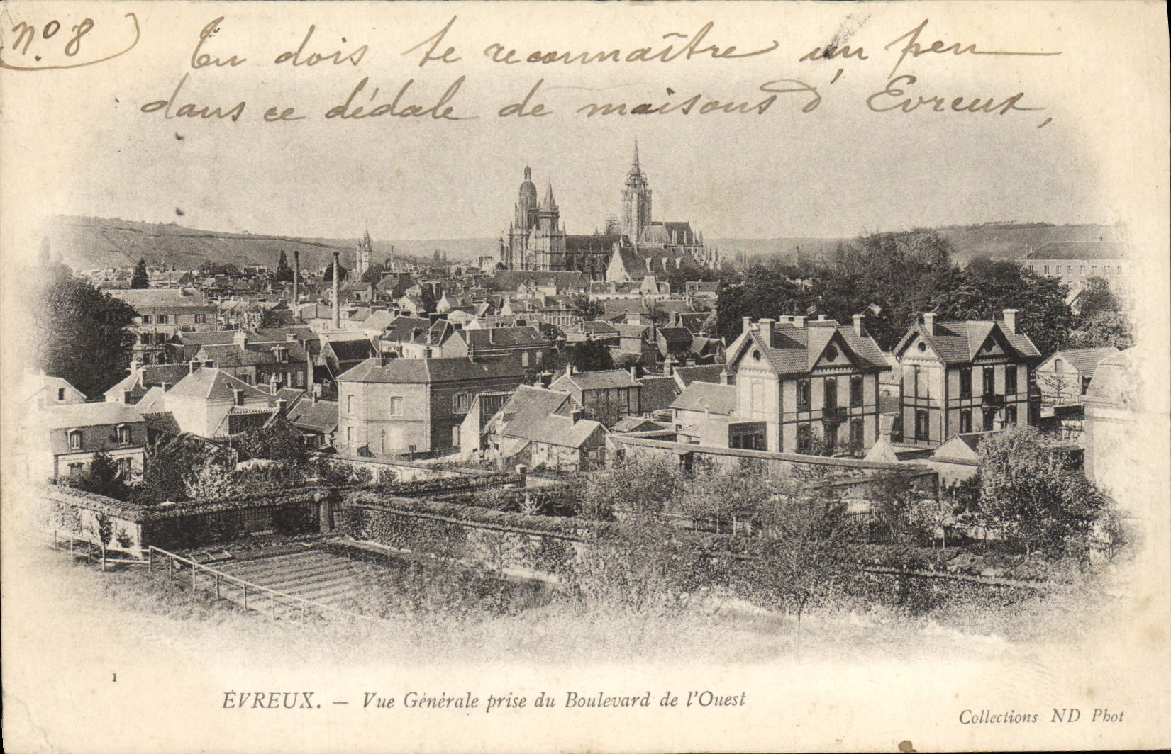 Opinión de Evreux de la POSTAL de la VENDIMIA tomada del bulevar del oeste