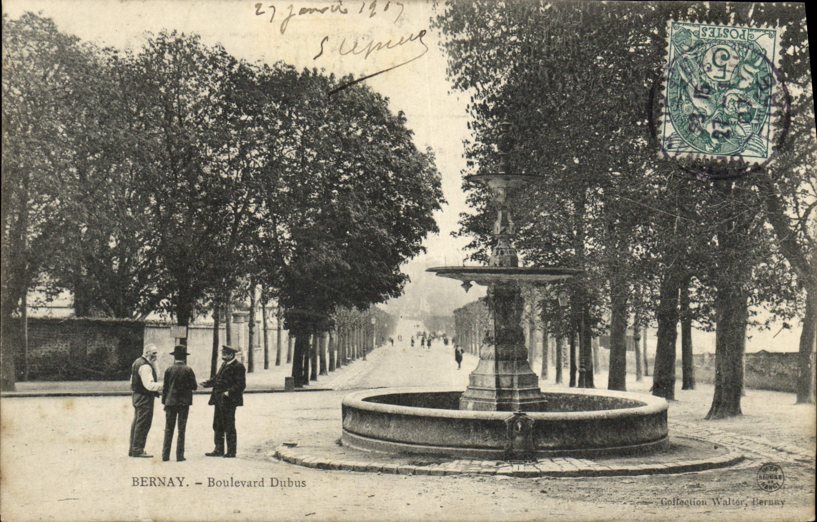 VINTAGE POSTCARD Bernay Dubus Boulevard