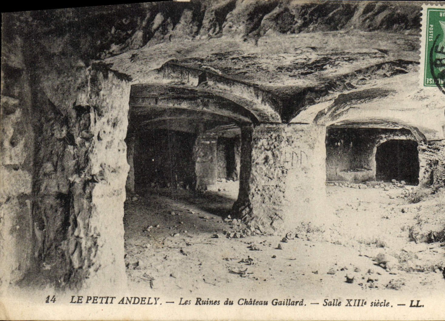 CPA Le Petit Andely Les Ruines du Chateau Gaillard Salle 13eme
