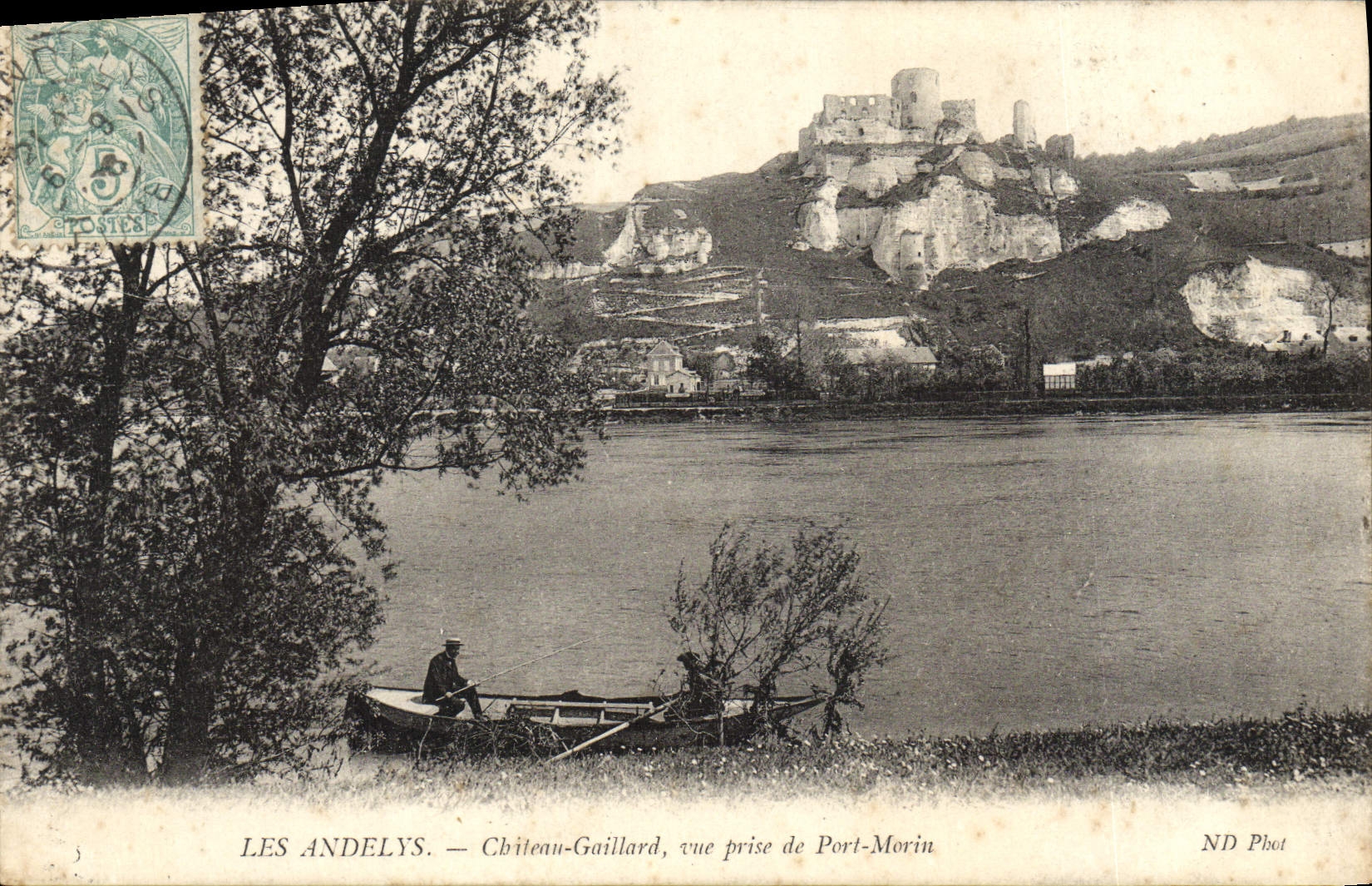 CPA Le Andelys Chateau Generale Vue prise de Port Morin Peche Pecheur
