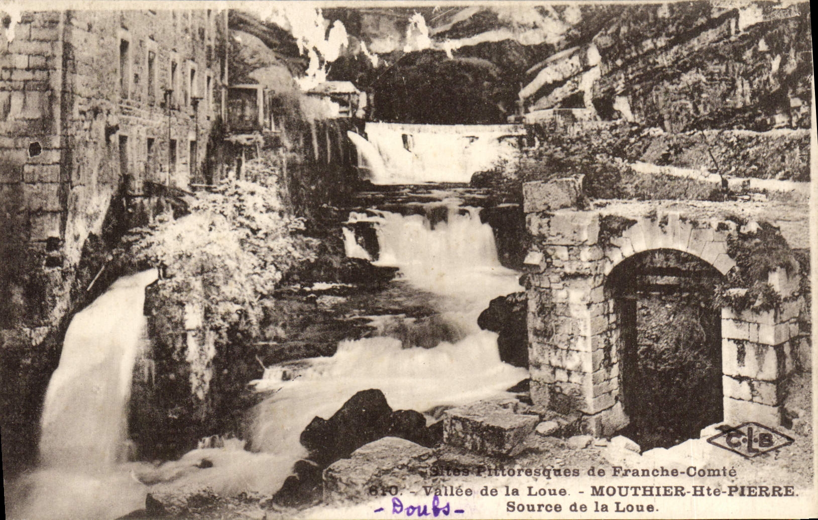 CPA Les Sites Pittoresques de Franche Comte Vallee de la Loue Mouthier Hte Pierre Source de la Loue