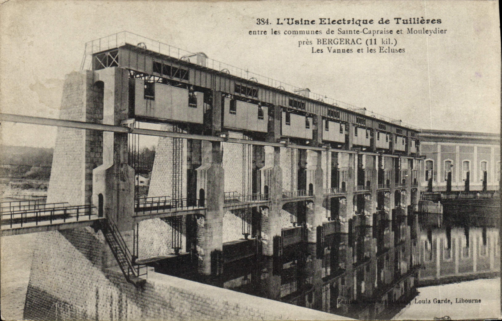 CPA L'Usine Electrique de Tuilleres Bregerac Les Vannes et les Ecluses