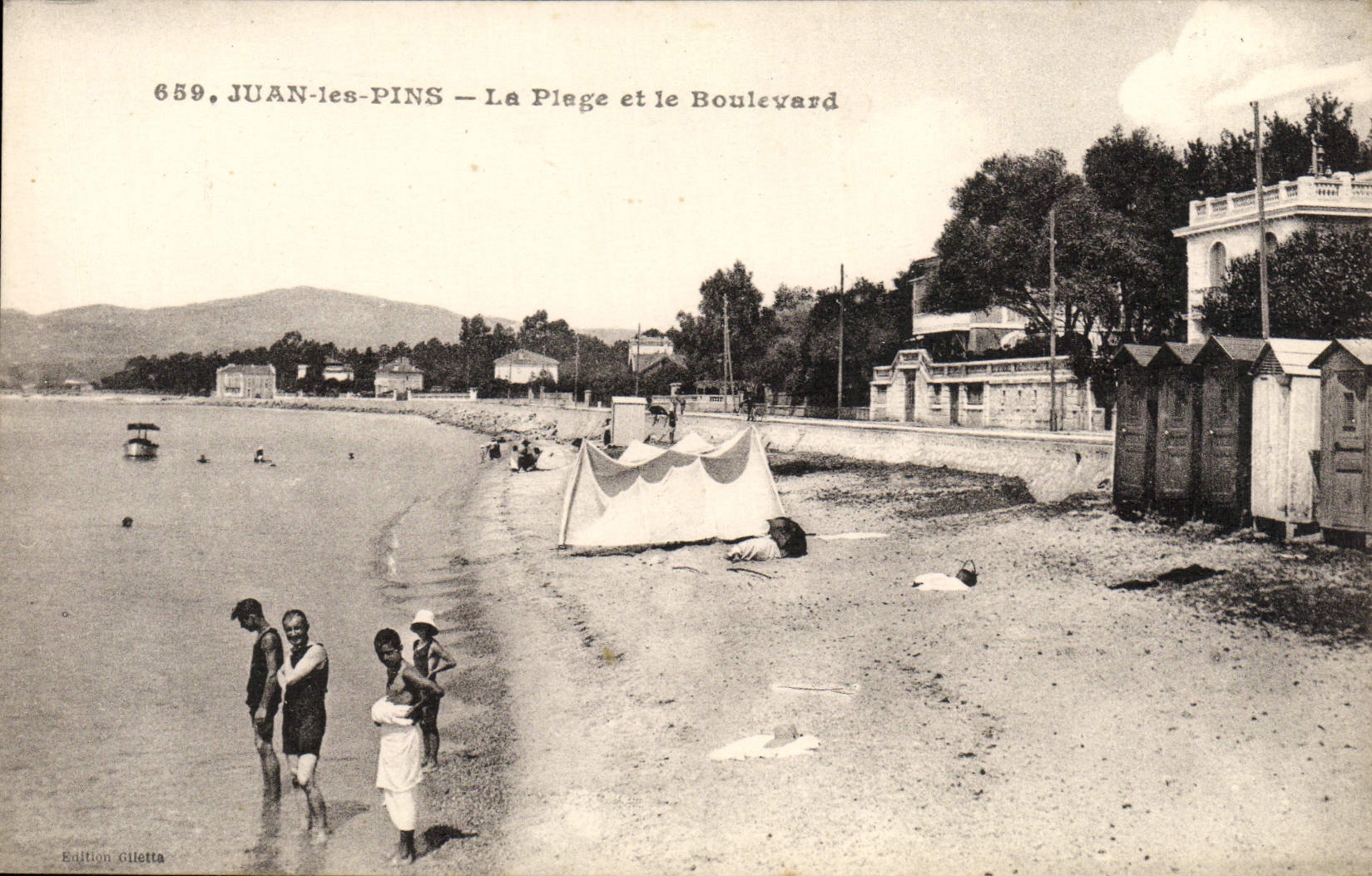 CPA Juan les Pins La Plege et le Boulevard