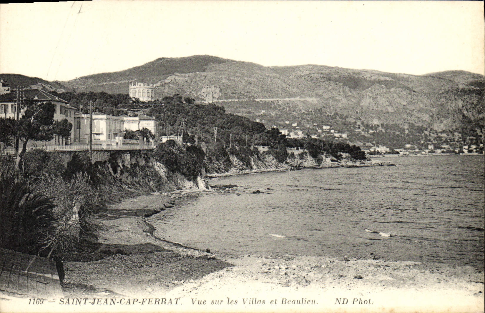 Cabo santo Ferrat de Jean de la POSTAL de la VENDIMIA visto en los chalets y Beaulieu