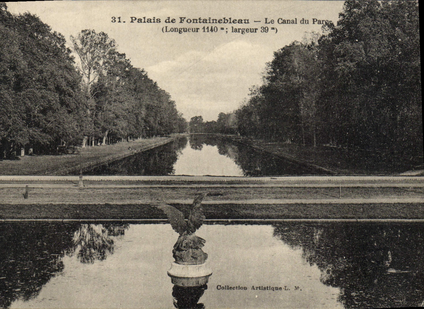 VINTAGE POSTCARD Palate De Fontainebleau the Canal of Paris