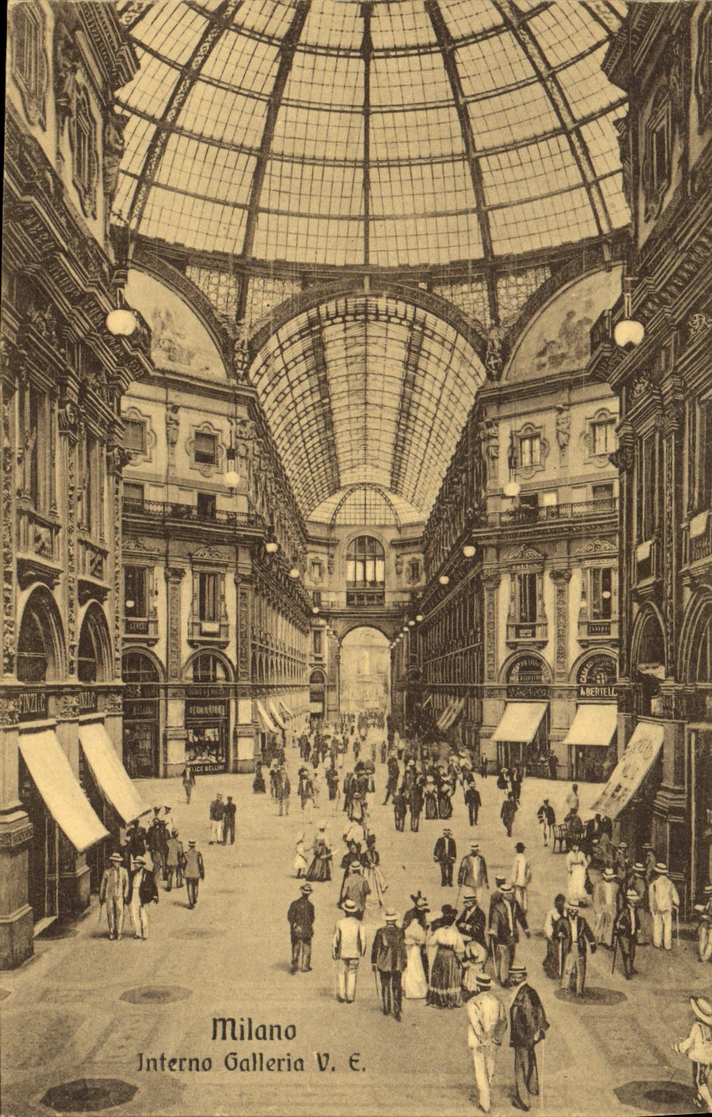 VINTAGE POSTCARD Milano Interno Galleria O C