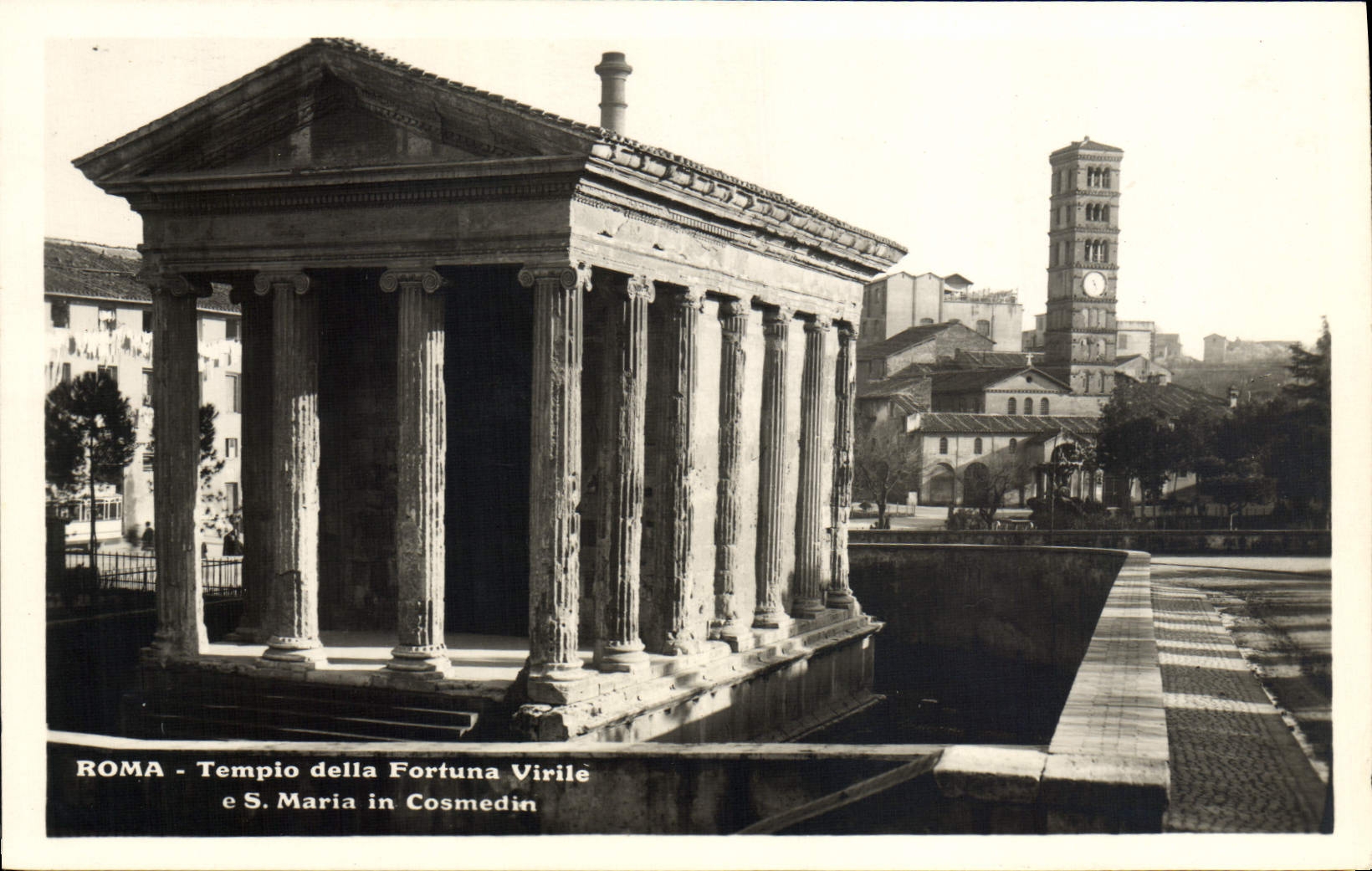 CPA Roma Tempio della Fortuna Virile e S Maria in Cosmedin