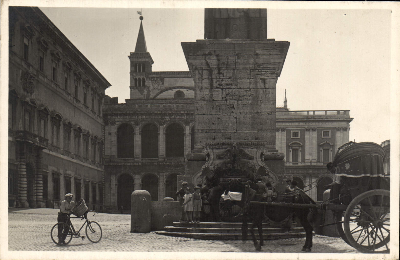 POSTAL Roma S Juan de la VENDIMIA en el caballo del birlocho de Laterano (buena animación)