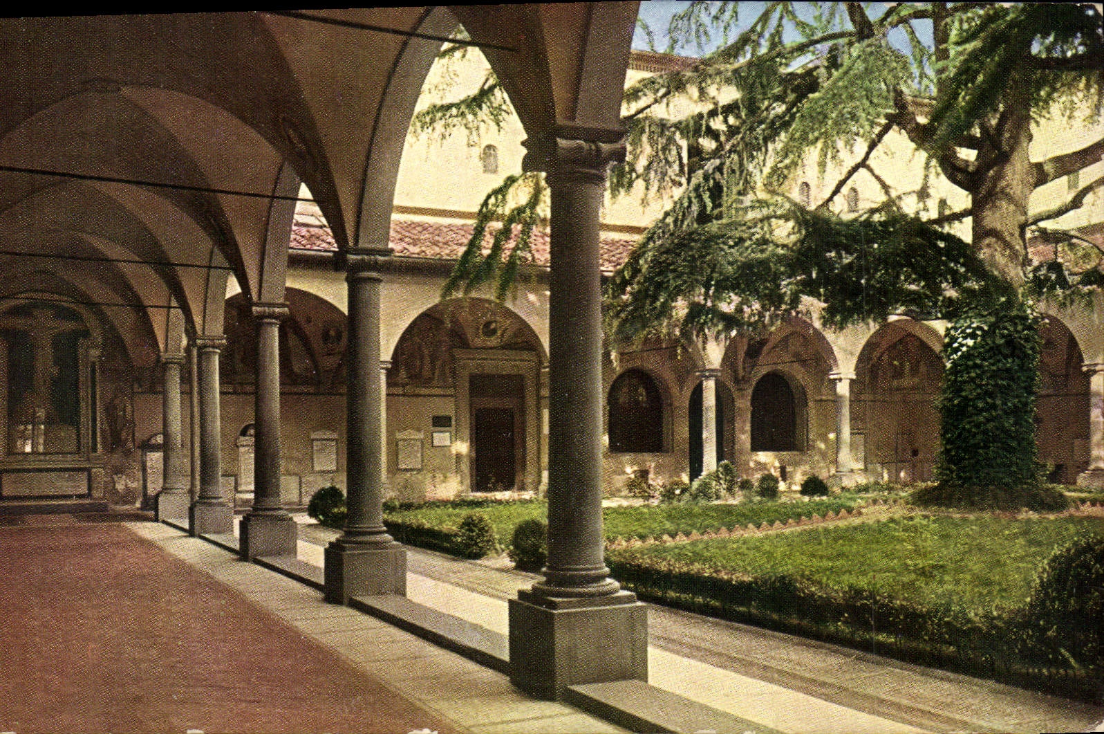 POSTAL MODERNA convento di S Marco de Firenze Cortilee