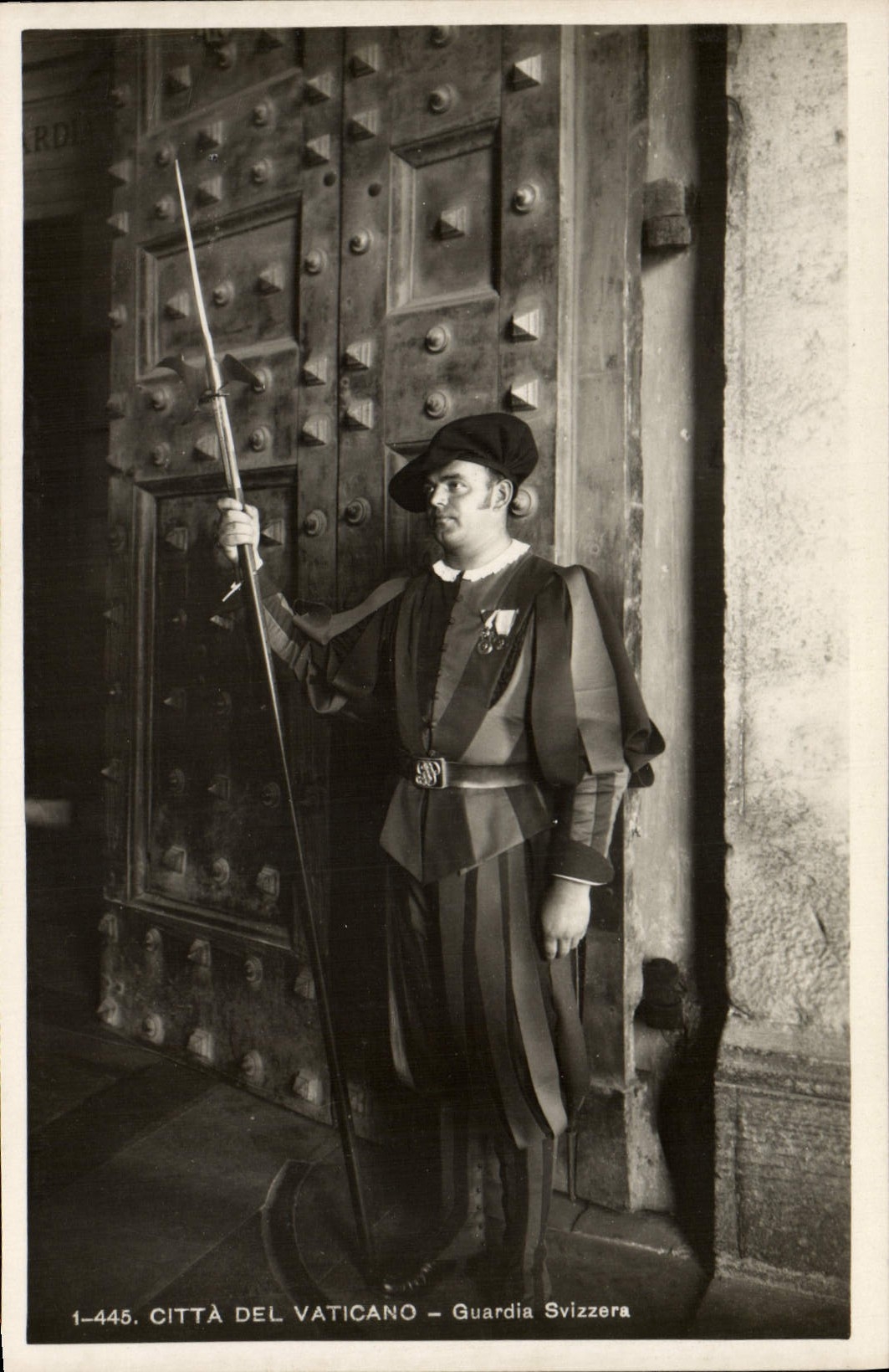 POSTAL Roma Citta Del Vaticano Guardia Svizzerra Militari de la VENDIMIA