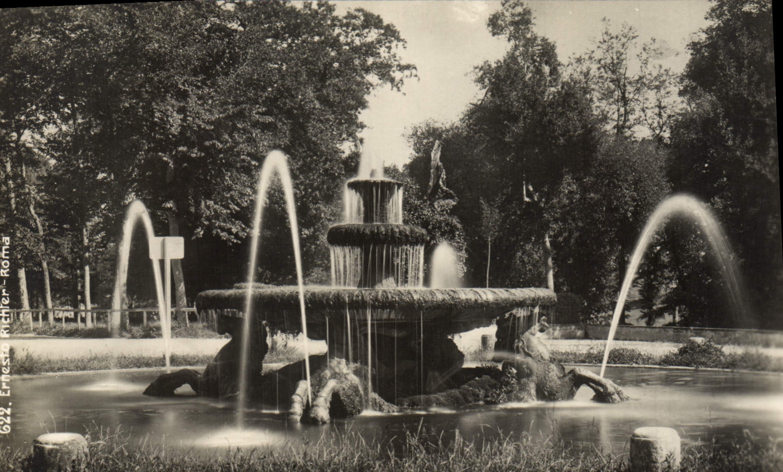 CPA Roma Fontana dei cavalli Marini in villa Borghese