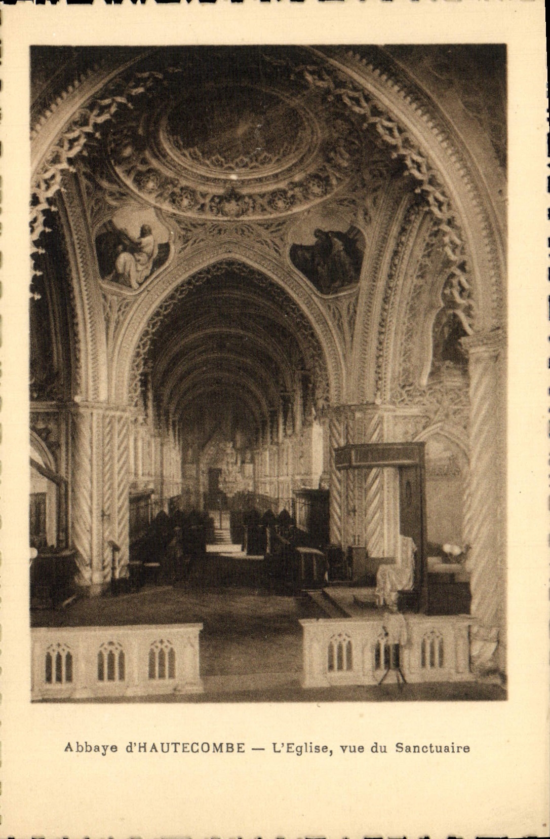 CPA Abbaye d'Hautecombe L'Eglise Vue Du Sanctuaire