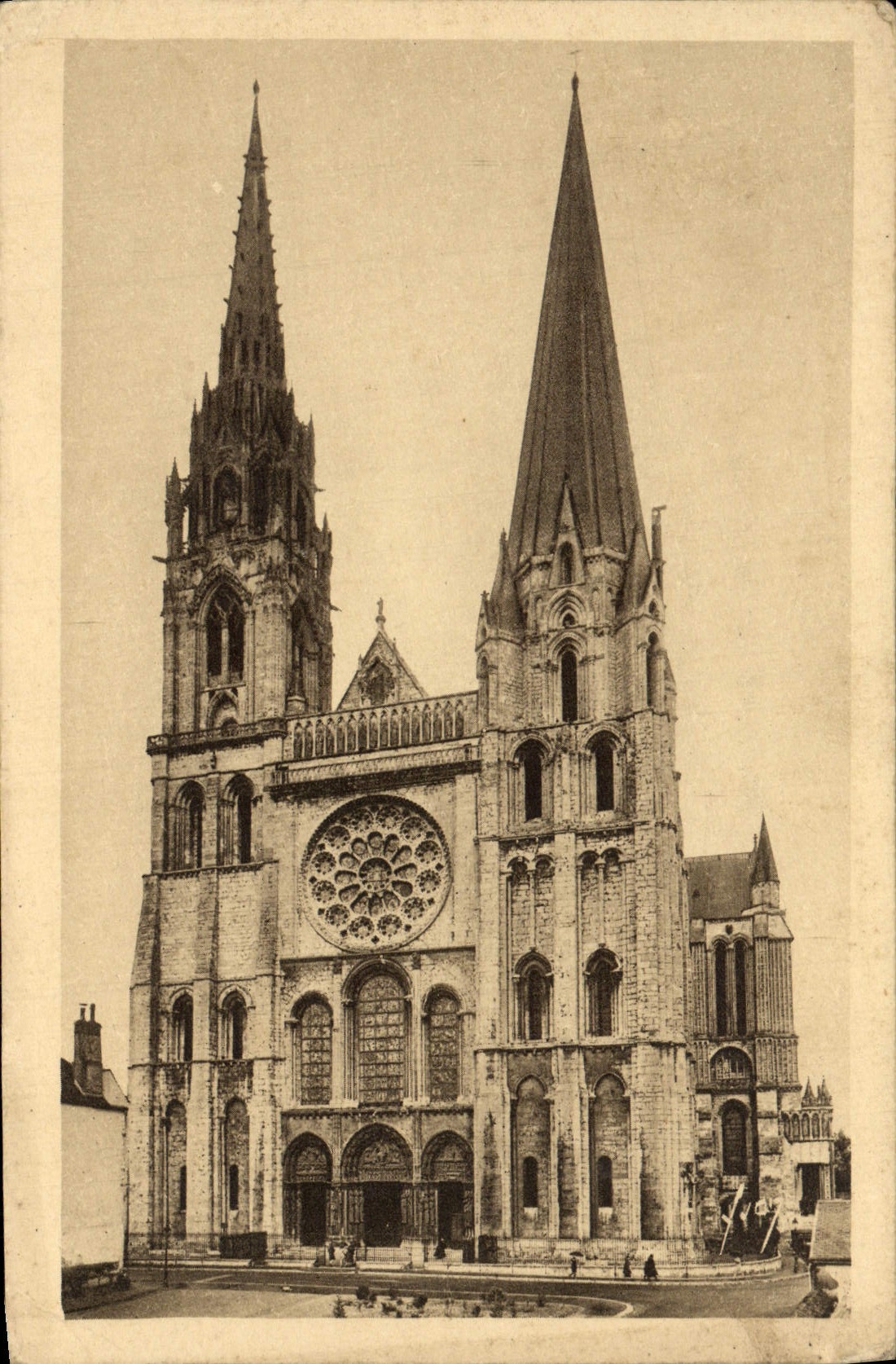 CPA Chartres La Cathedrale