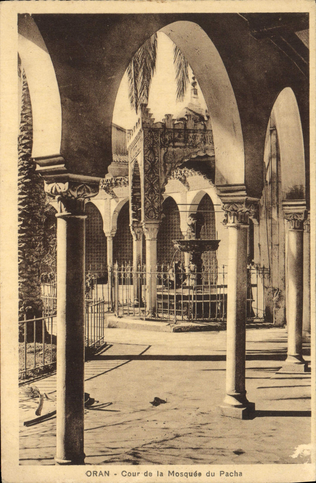 Corte de Orán de la POSTAL de la VENDIMIA de la mezquita del bajá