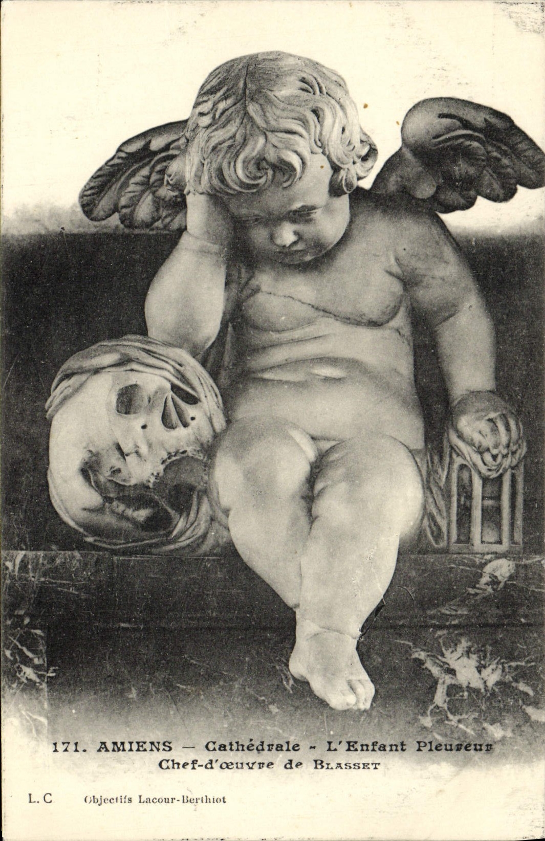 VINTAGE POSTCARD Amiens Cathedral the Whining Child Chief of Work De Blasset Angel