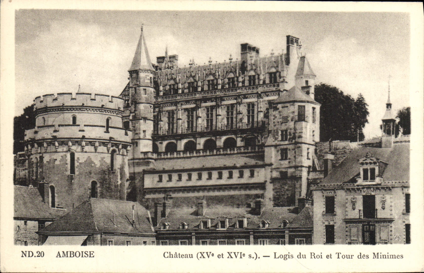 Hogar del castillo de Amboise de la POSTAL de la VENDIMIA del rey y de la vuelta los minúsculos